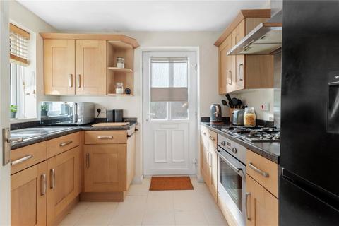 3 bedroom semi-detached house for sale - Rocks Park Road, Uckfield, East Sussex, TN22