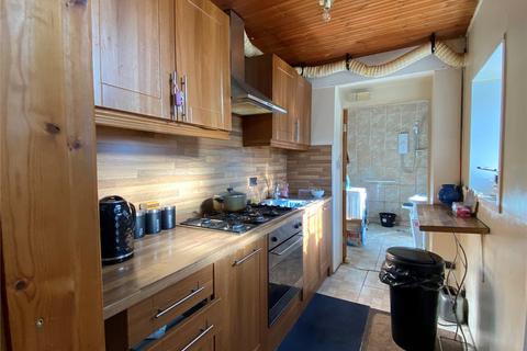 105 Beckside Road, Bradford, BD7 2JN