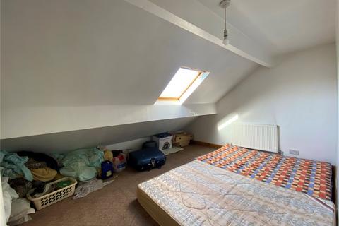 105 Beckside Road, Bradford, BD7 2JN