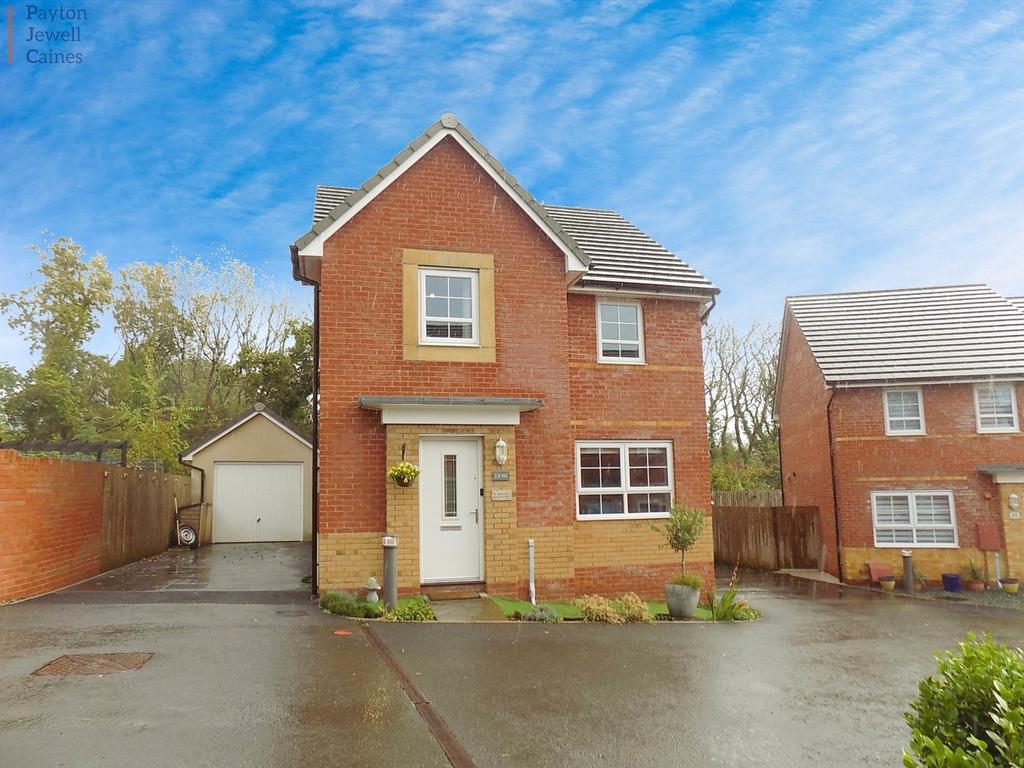 Maes Y Rhedyn, Cefn Glas, Bridgend. CF31 4FD 4 bed detached house for