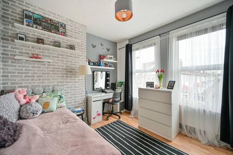 13 James Street, Hounslow, TW3 1SP