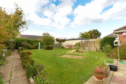 112 Barton Drive, Barton On Sea, New Milton, BH25 7JL
