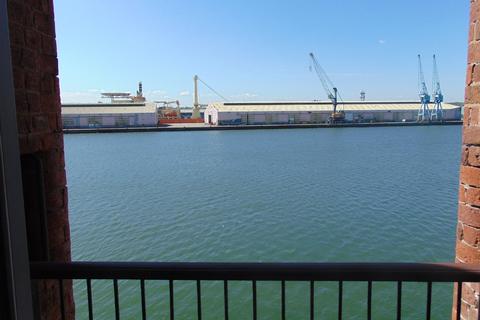 2 bedroom apartment to rent, East Float Quay, Wallasey CH41