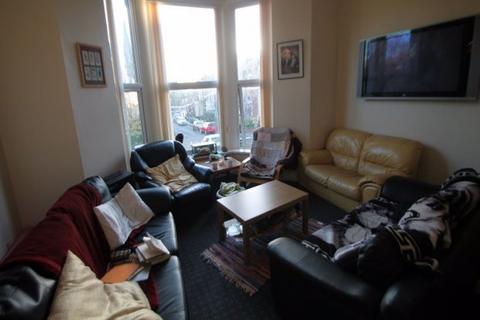 9 bedroom house to rent, Regent Park Terrace, Leeds