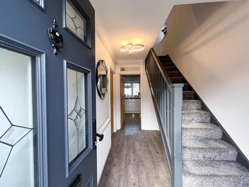 Coleshill Drive, Bristol, BS13 3 bed end of terrace house for sale £