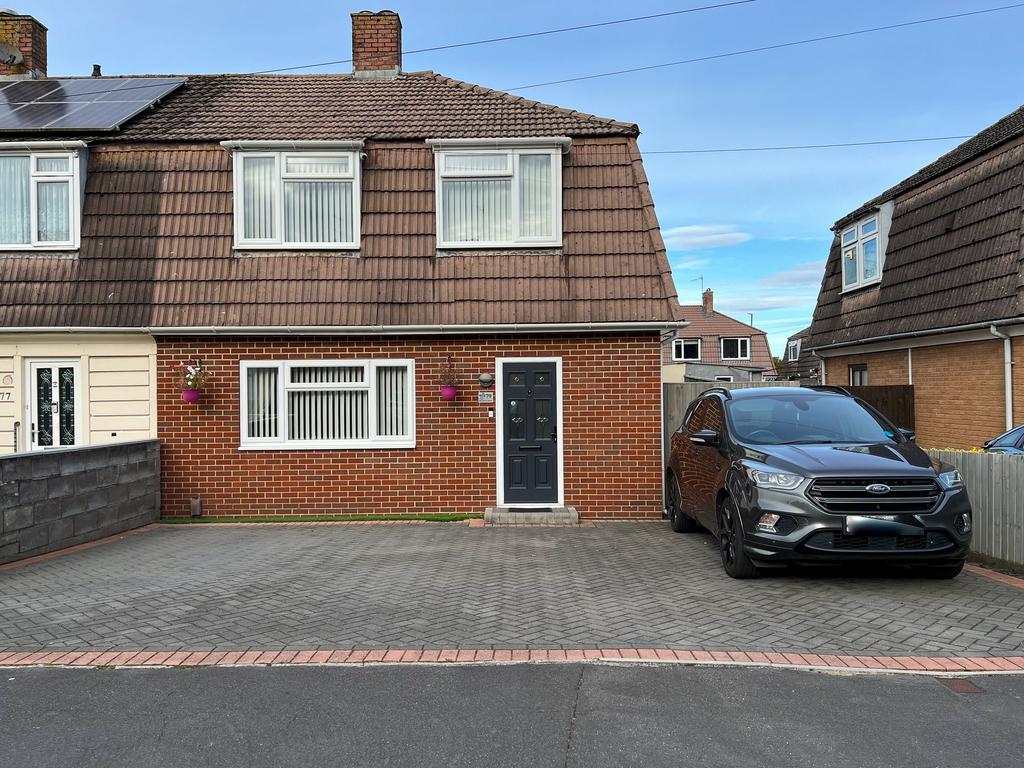 House Front with Triple Driveway