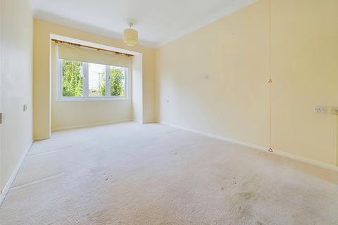 2 bedroom apartment for sale, Newland Street, Witham, Essex, CM8