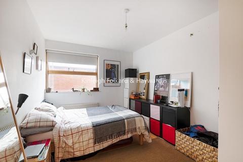 Flat 6, Holland House, 42 Newington Green, London, N16 9PQ