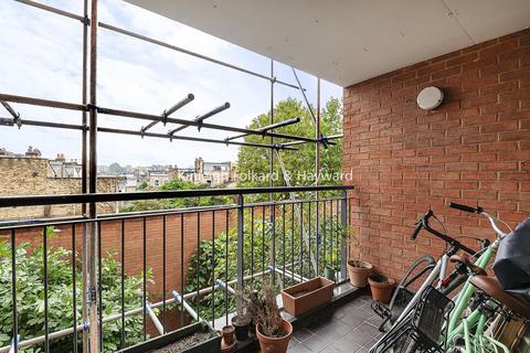 Flat 6, Holland House, 42 Newington Green, London, N16 9PQ