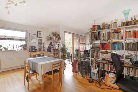 Flat 6, Holland House, 42 Newington Green, London, N16 9PQ