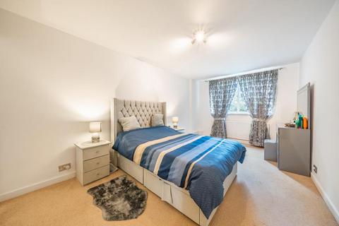 2 bedroom apartment to rent - Stanmore,  Harrow,  HA8