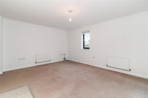 2 bedroom flat for sale, Hemingford Court, Gartlet Road, Watford, Herts, WD17