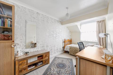 13 Sovereign Close, London, W5 1DE