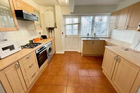 2 bedroom apartment to rent, Gloucester Place, Brighton