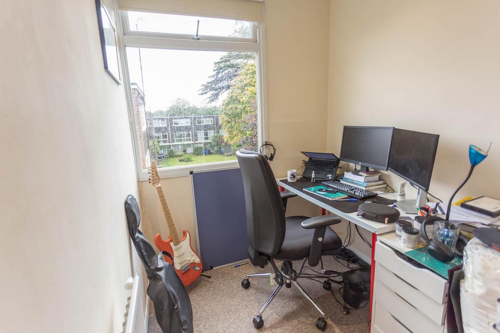 Bedroom 4/study