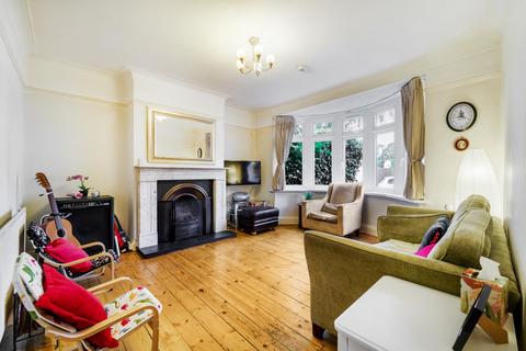 1 Springvale Avenue, Brentford, TW8 9QH