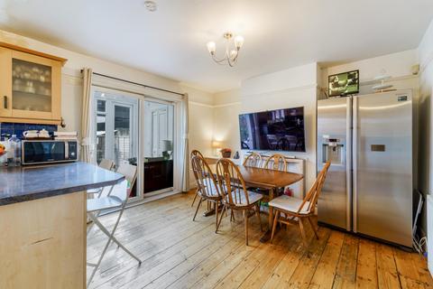 1 Springvale Avenue, Brentford, TW8 9QH