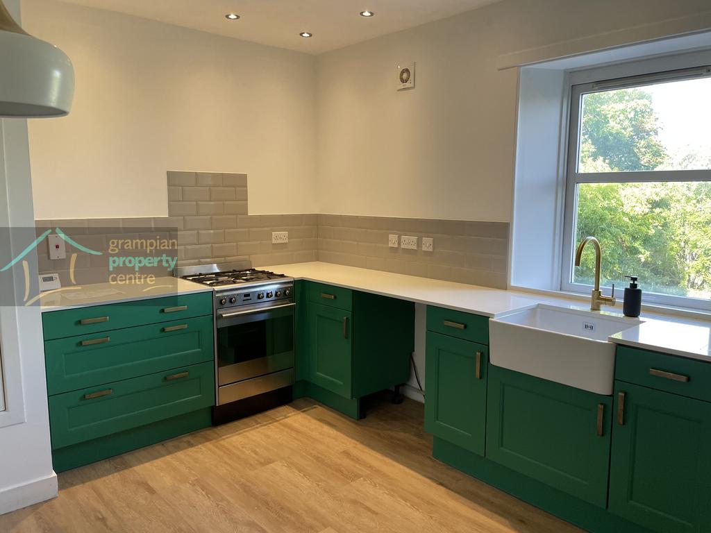 Kitchen 1.JPG
