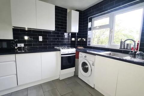 1 bedroom flat to rent, Sycamore Close, London E16