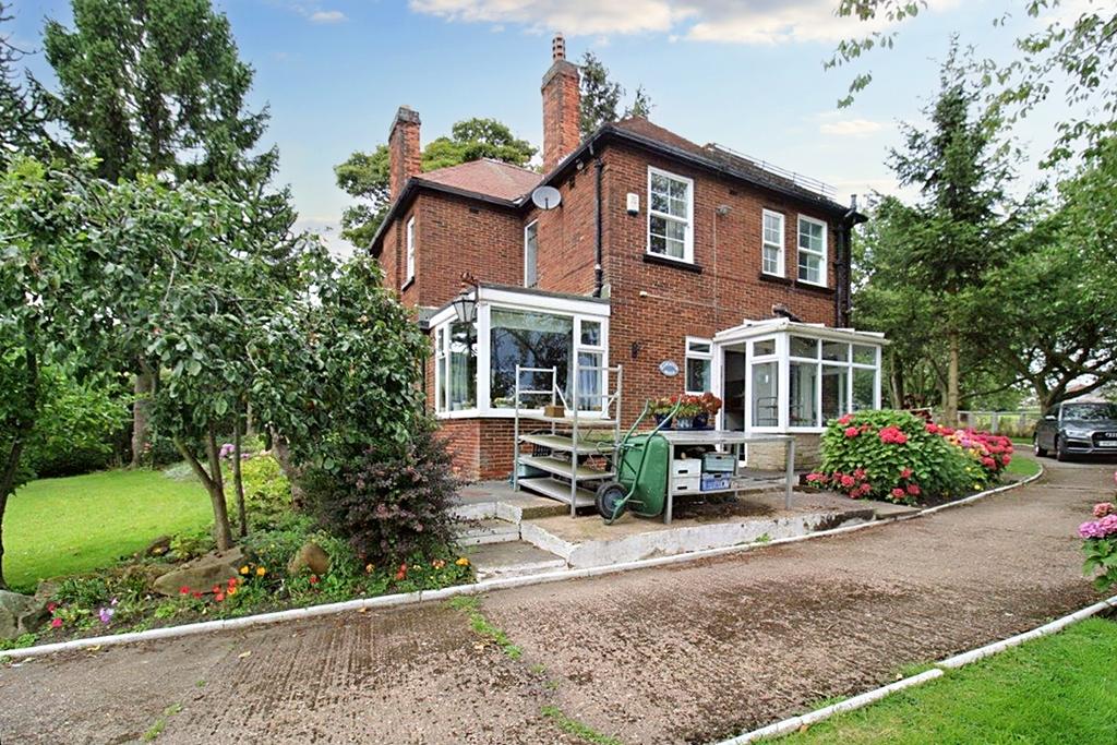 Keresforth Hall Drive, Barnsley 3 bed detached house for sale £530,000