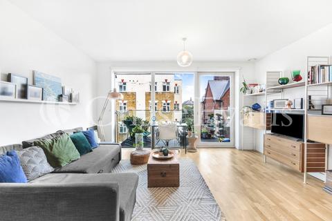 1 bedroom apartment for sale - Tyler Court, New Paragon Walk, Trafalgar Place, London, SE17