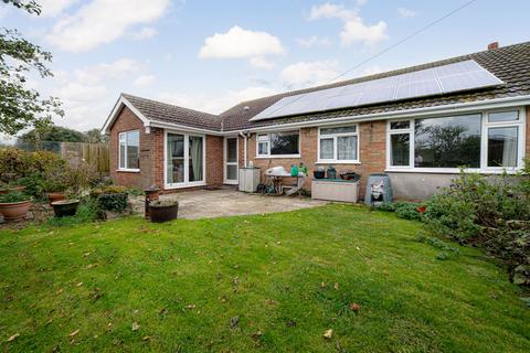3 bedroom semi-detached bungalow for sale, Roman Way, St. Margarets-At-Cliffe, CT15