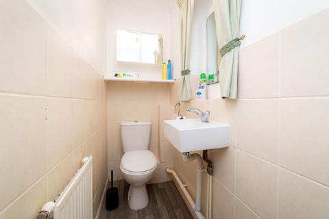 32 Roman Way, St Margarets At Cliffe, Dover, CT15 6AH