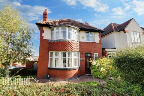 3 bedroom detached house for sale, Adwick Road, Mexborough