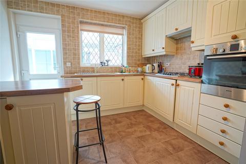 2 bedroom bungalow for sale - Rose Court, Wickersley, Rotherham, South Yorkshire, S66