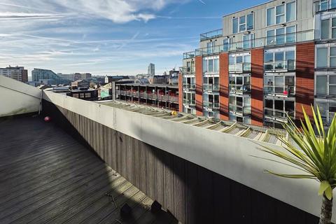 2 bedroom flat to rent, Cross York Street, Leeds, West Yorkshire, UK, LS2