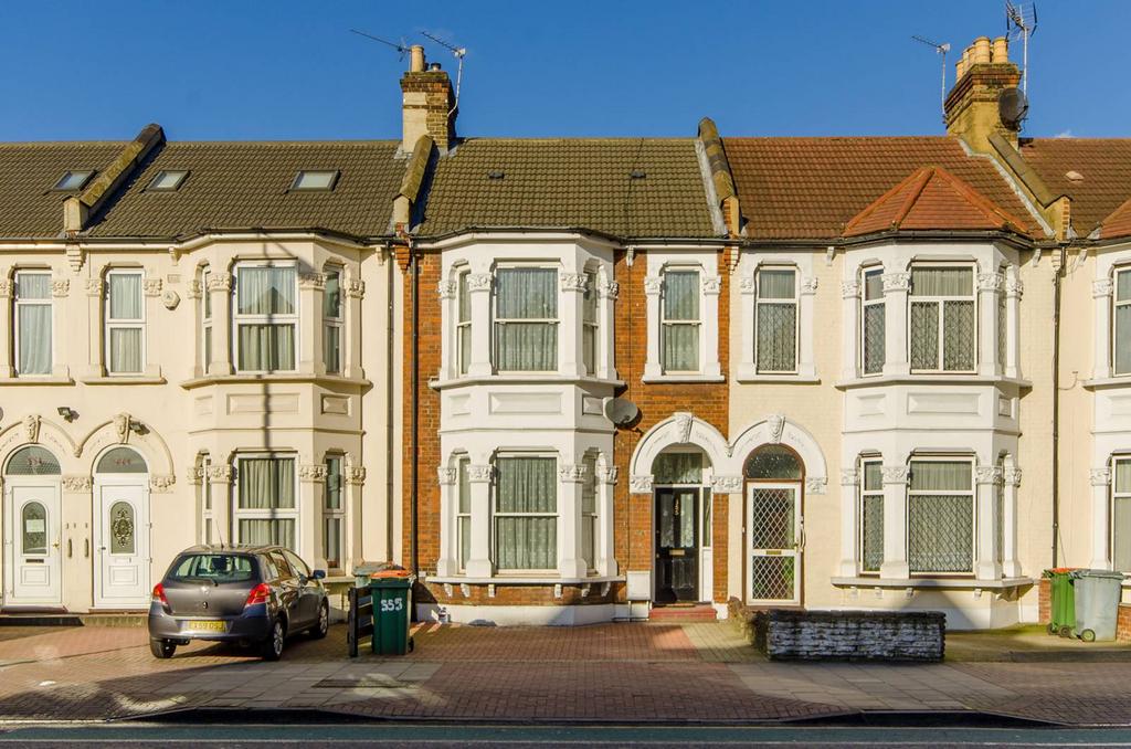 Romford Road, Forest Gate, London, E7 3 bed terraced house for sale £