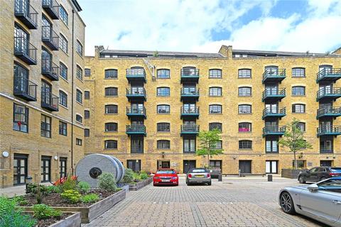 2 bedroom flat for sale, Cardamom Building, 31 Shad Thames, London, SE1