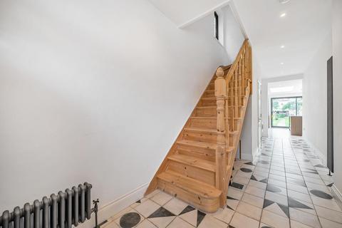 13 Gwydor Road, Beckenham, BR3 4DT