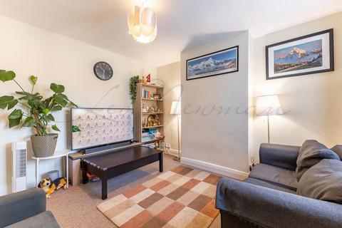 undefined, Everton Drive, Stanmore, HA7