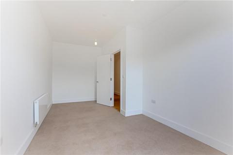 3 bedroom apartment to rent, Odessa Street, London SE16