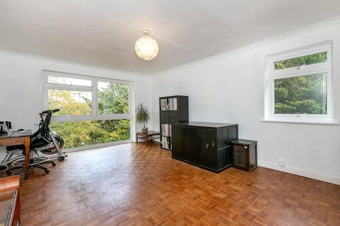 2 bedroom apartment for sale, Monks Walk, REIGATE, Surrey, RH2