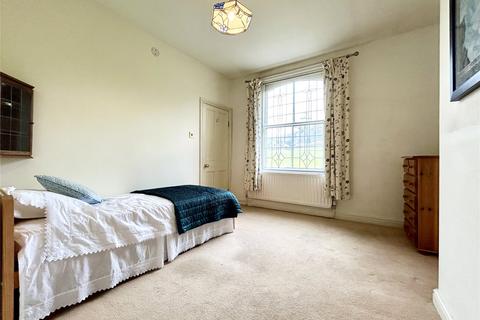 41 Dobcross New Road, Dobcross, Oldham, OL3 5AY
