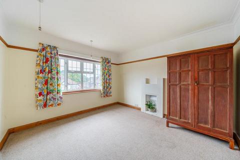 12 Braeside, Beckenham, BR3 1SU