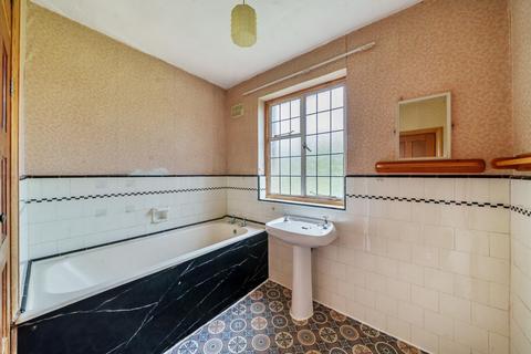 12 Braeside, Beckenham, BR3 1SU