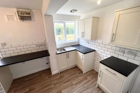 2 bedroom end of terrace house to rent, Sea Dyke Way, Grimsby DN36