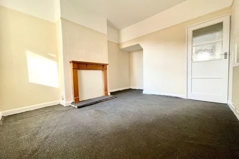 3 bedroom terraced house to rent, Macaulay Street, Grimsby DN31