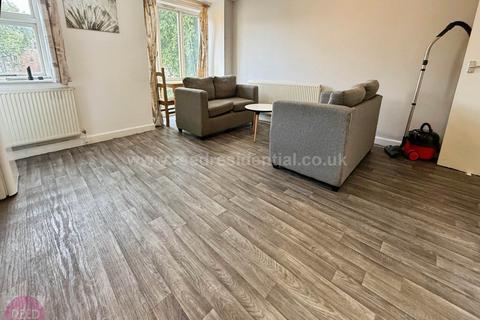 4 bedroom apartment to rent, Castle Boulevard, Lenton, England