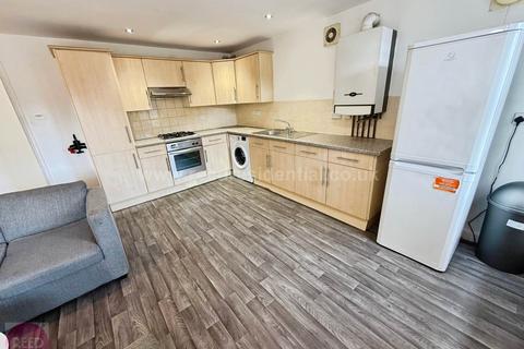 4 bedroom apartment to rent, Castle Boulevard, Lenton, England