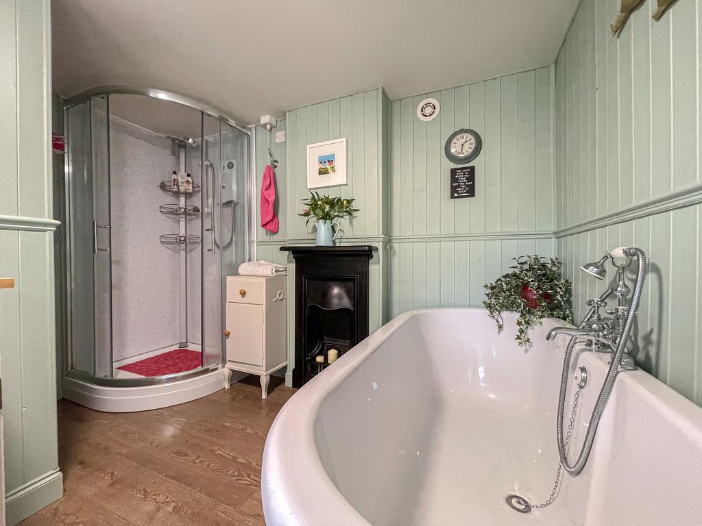 1 Church Cottages - Bathroom (2)