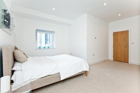 1 bedroom flat to rent, CORNELL SQUARE, SW8