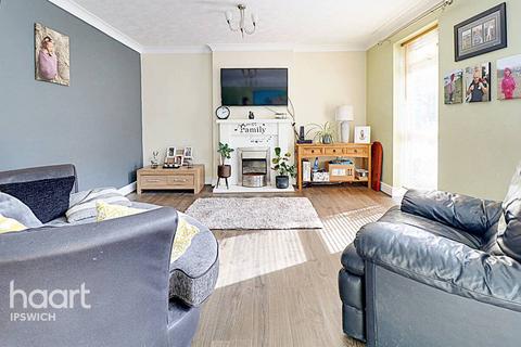 136 Lanercost Way, Ipswich, IP2 9DP