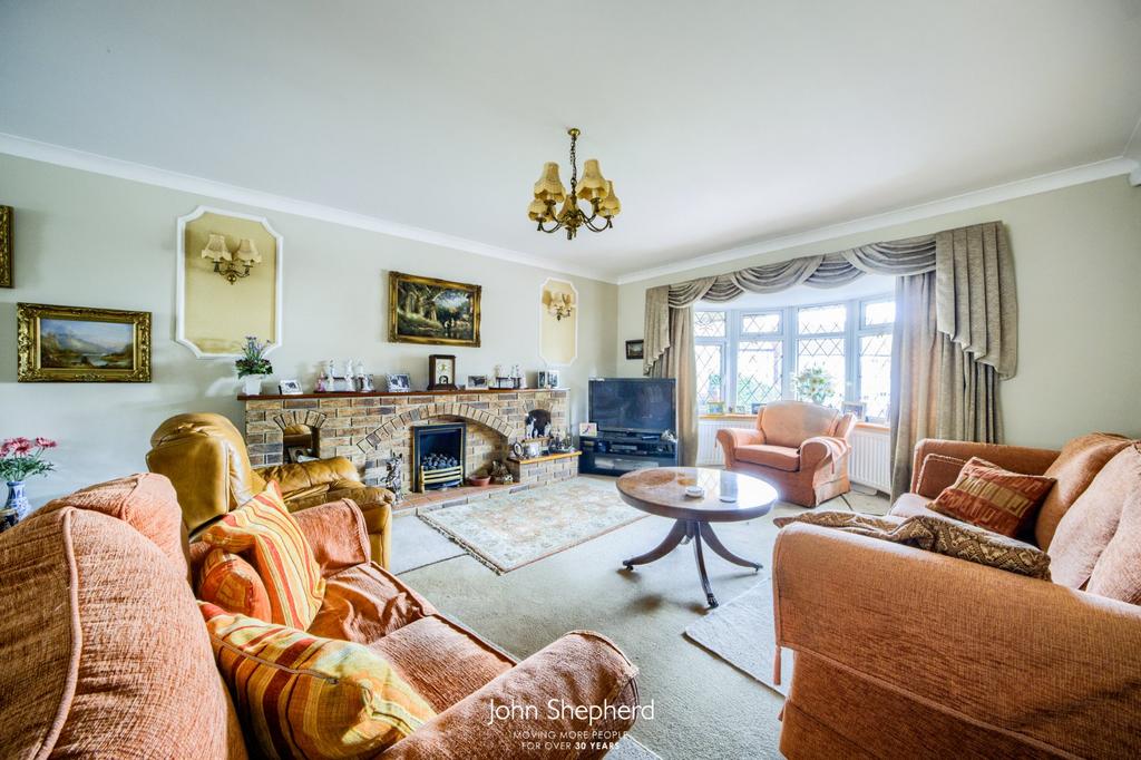 Old Fallow Road, Cannock, Staffordshire, WS11 3 bed detached house for