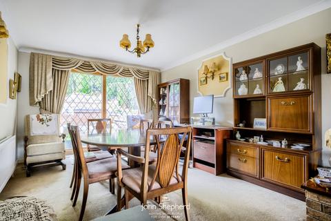 3 bedroom detached house for sale - Old Fallow Road, Cannock, Staffordshire, WS11