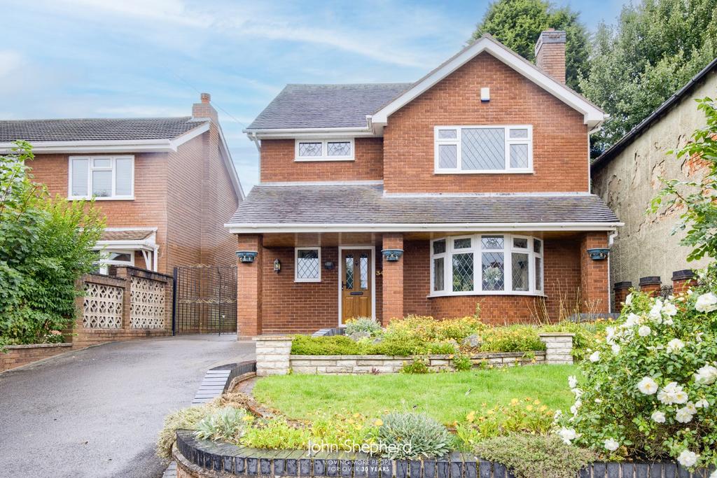 Old Fallow Road, Cannock, Staffordshire, WS11 3 bed detached house for