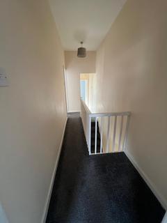 3 bedroom semi-detached house to rent, Eccles, M30